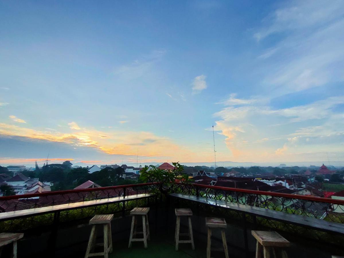 Arrayan Hotel Malioboro Yogyakarta Esterno foto