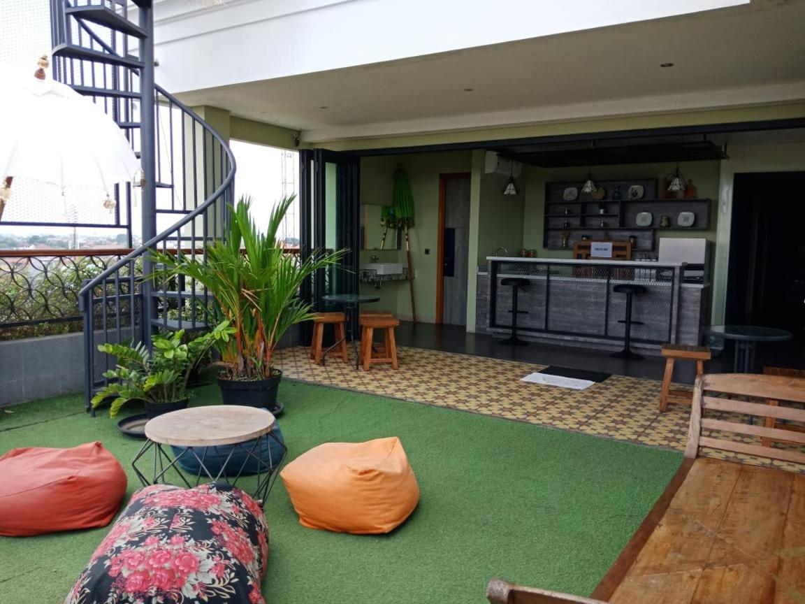 Arrayan Hotel Malioboro Yogyakarta Esterno foto